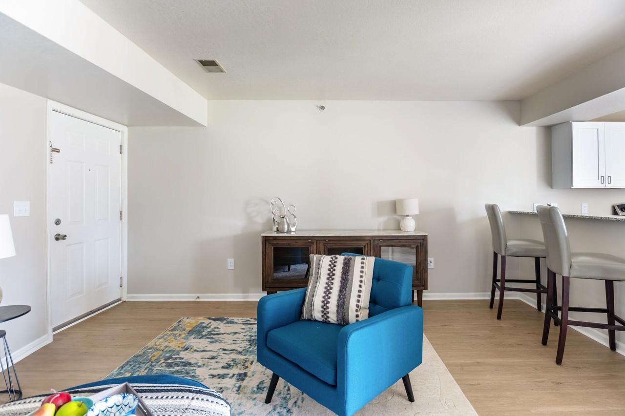 Georgetown Park Apartments - Photo 4 of 31