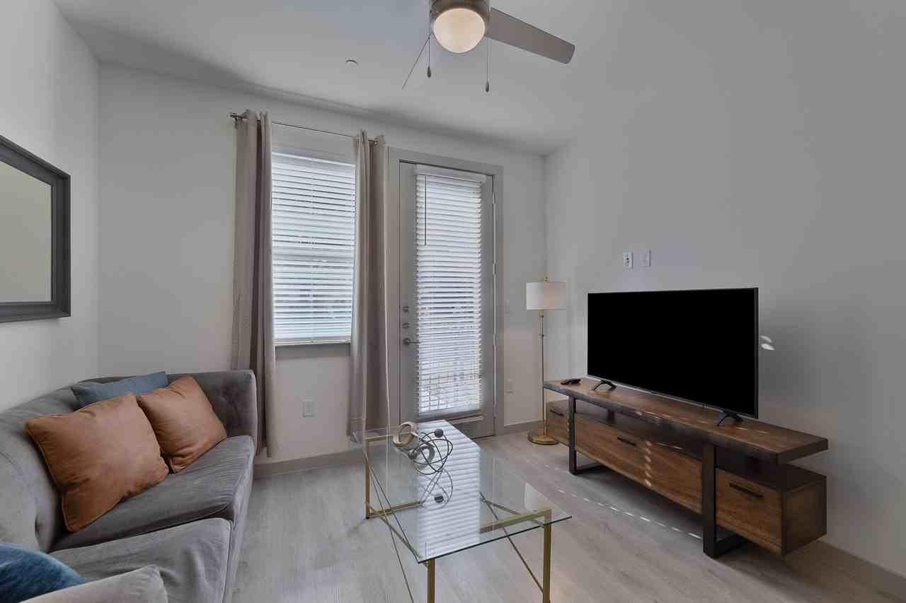 Bluffview Apartments - Photo 5 of 35