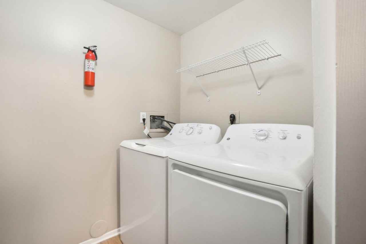 Arbor Knoll Apartments - Photo 5 of 17