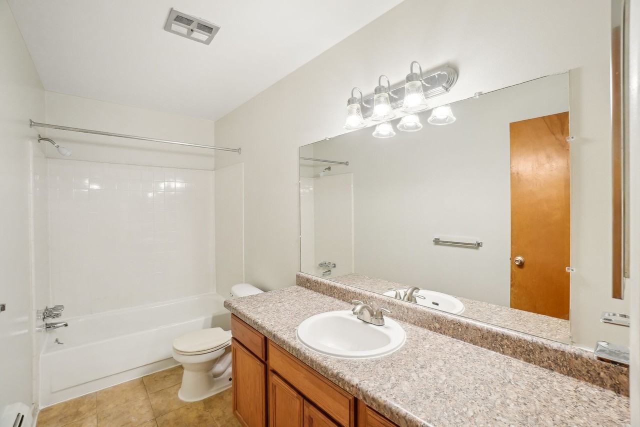 Cambridge Apartments - Photo 5 of 9