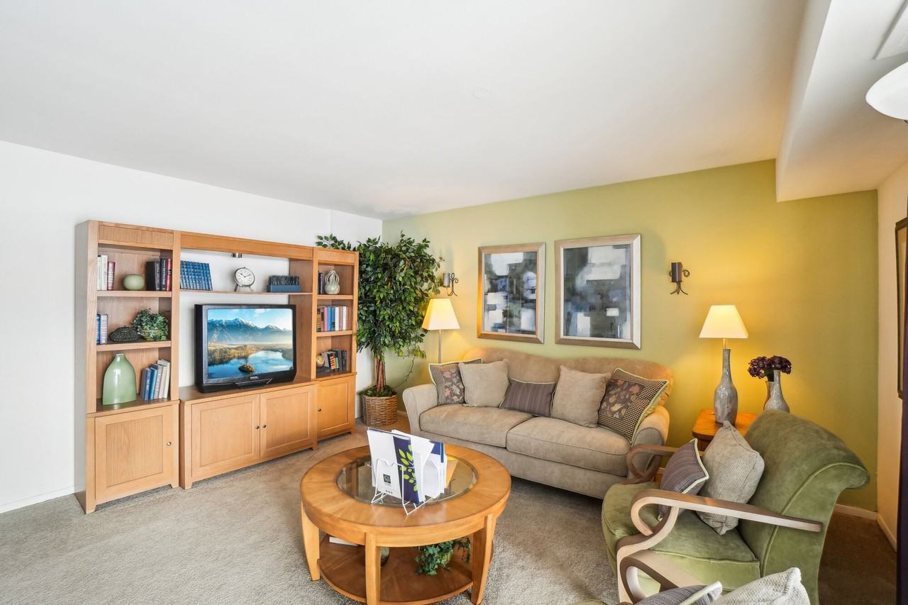 Orion Cove Apartments - Photo 4 of 9