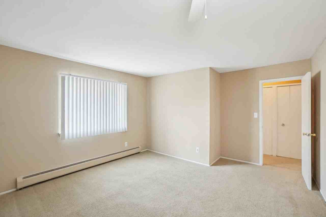 Plymouth House Apartments - Photo 4 of 7