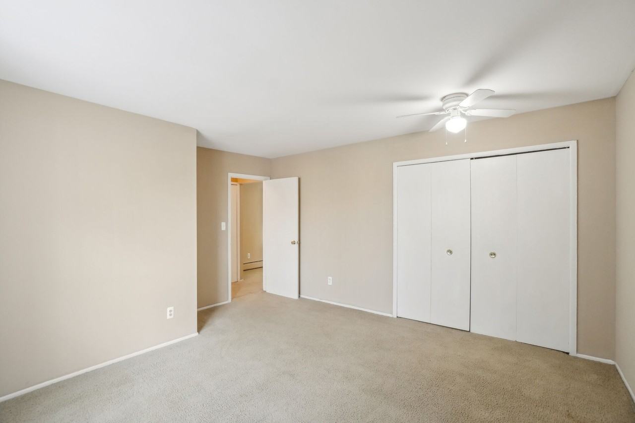 Plymouth House Apartments - Photo 7 of 7