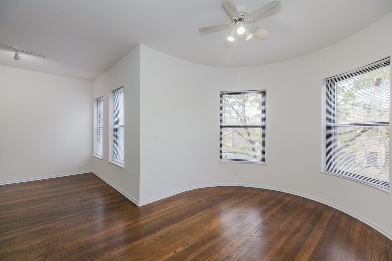 3454 N Elaine Pl #3 - Photo 4 of 14