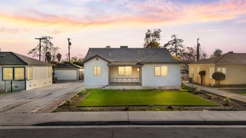 featured image of 301 10th St