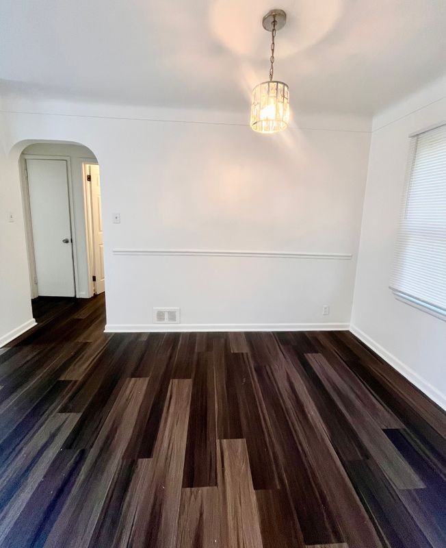 2722 Raskob St - Photo 5 of 10