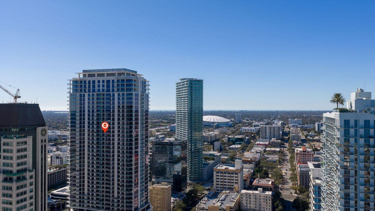 275 1st Ave - Photo 3 of 47