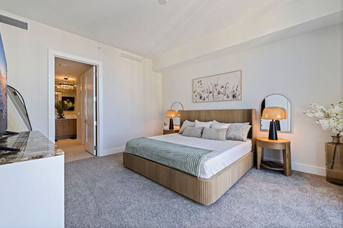 275 1st Ave - Photo 5 of 47