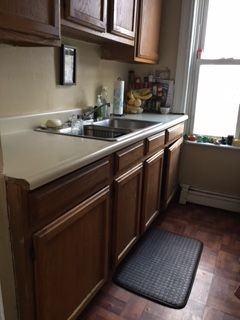 193 Lippitt St - Photo 7 of 34