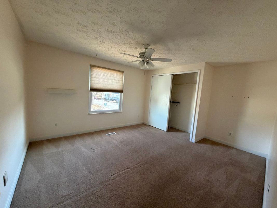 10244 Farmington Ct - Photo 2 of 10