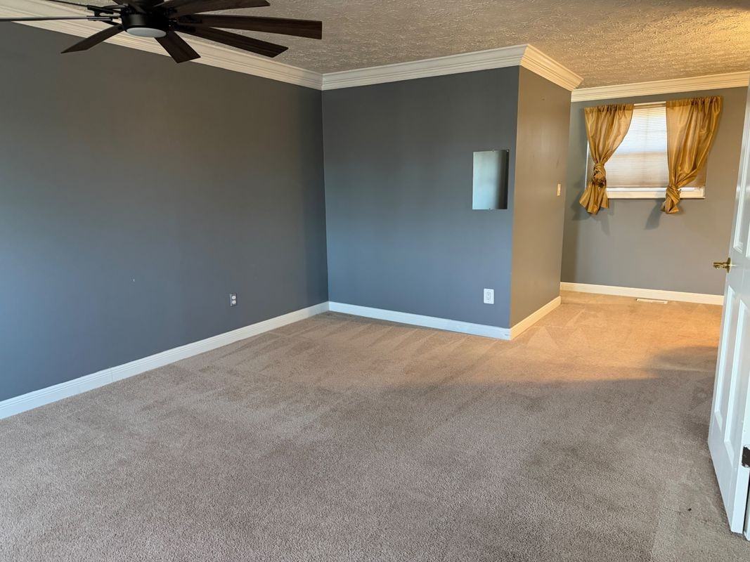 10244 Farmington Ct - Photo 6 of 10