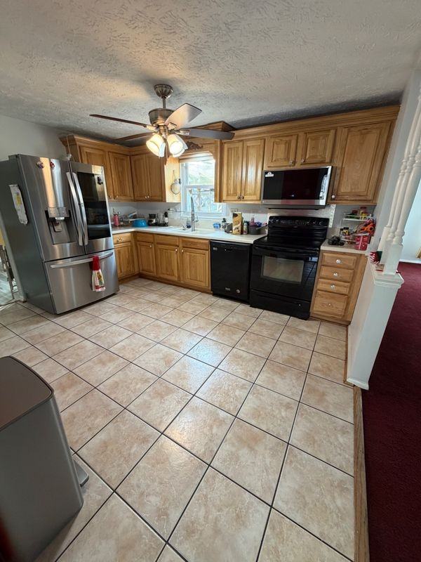 10244 Farmington Ct - Photo 7 of 10