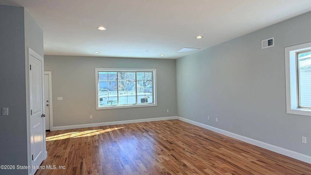 9 David St - Photo 2 of 13