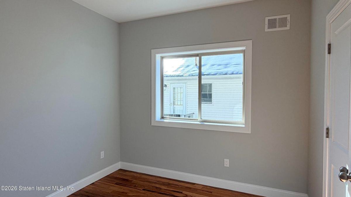 9 David St - Photo 7 of 13