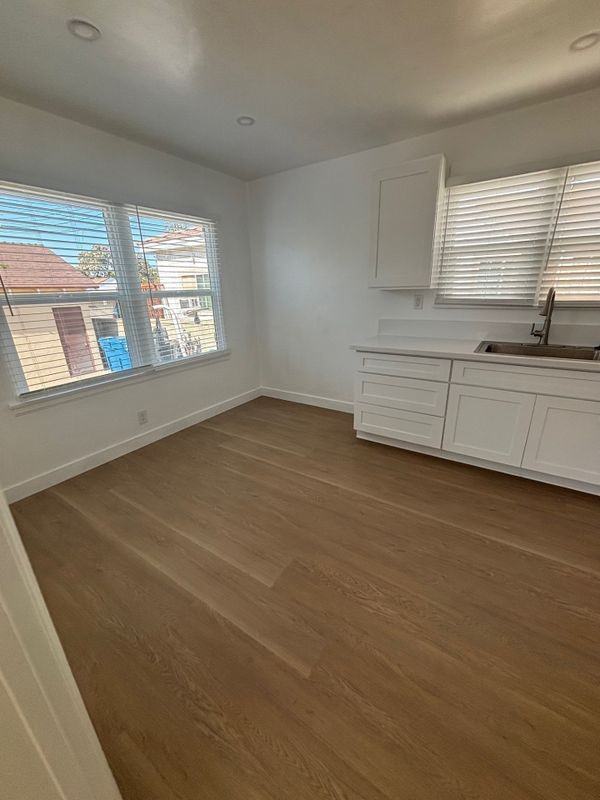 1607 1/2 S Atlantic Blvd - Photo 3 of 11