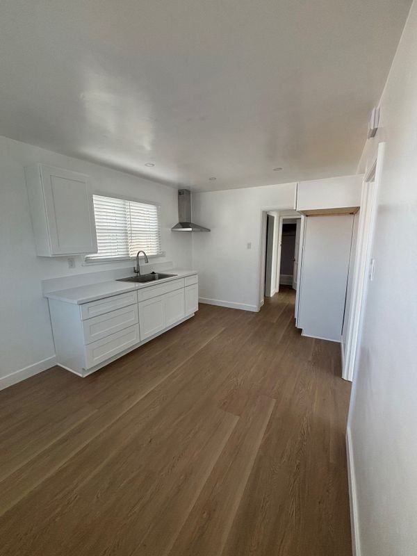 1607 1/2 S Atlantic Blvd - Photo 4 of 11