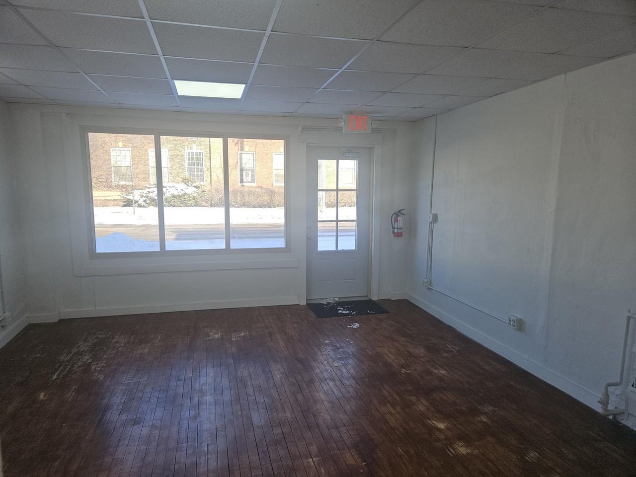 68 Racine Street - Photo 5 of 11