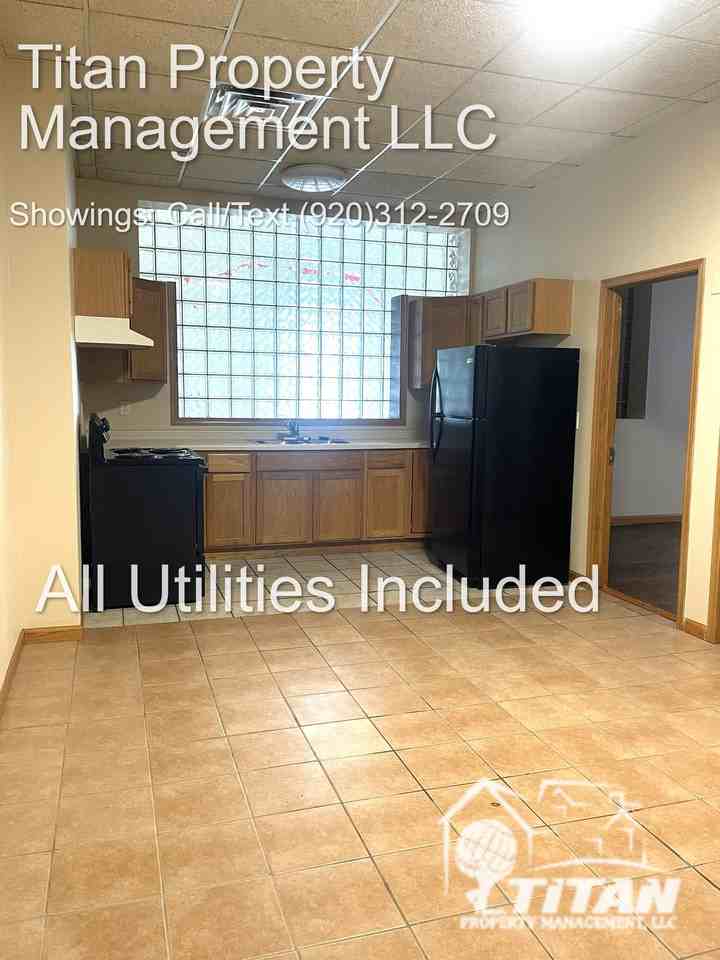 88 S Portland, Fond du lac - Photo 4 of 37