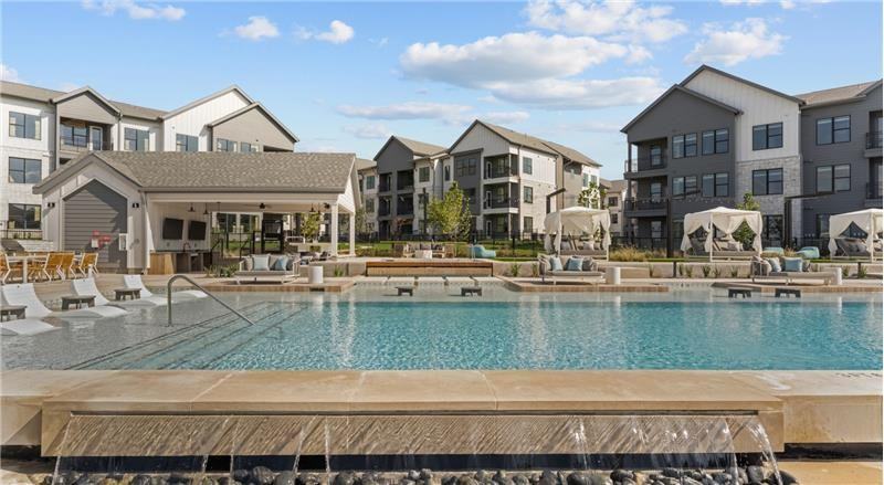 2503 E Howard Ln #B6-27