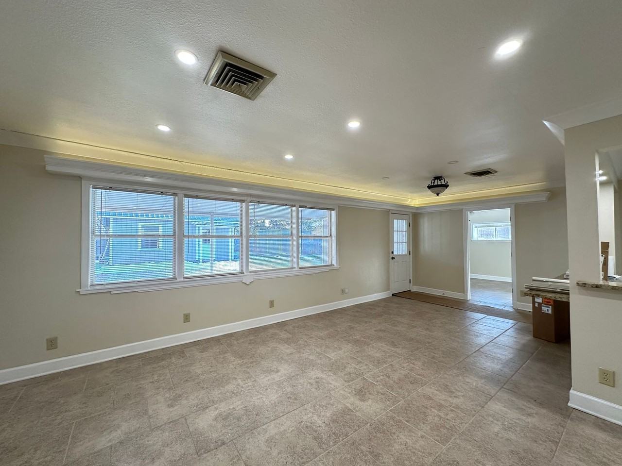 217 Bruce Ave - Photo 4 of 19