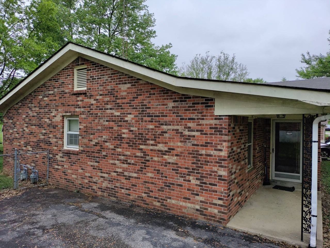 105 Ann Drive - Photo 2 of 4