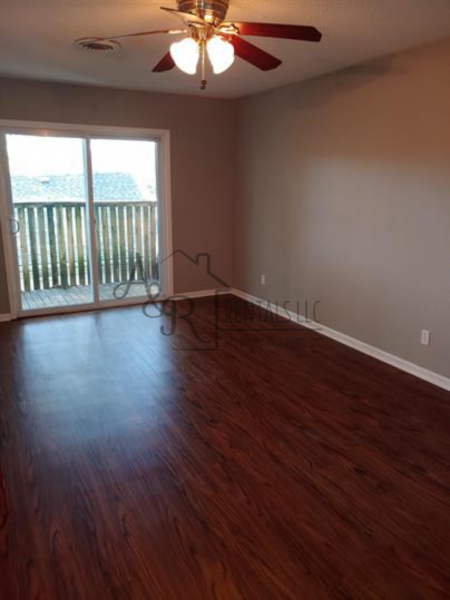 1905 South Elm Street - Photo 3 of 48