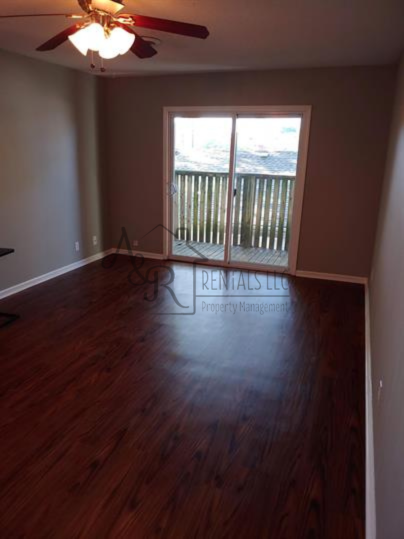 1905 South Elm Street - Photo 6 of 48