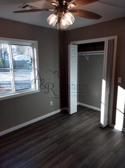 119 West Madison Street - Photo 6 of 9