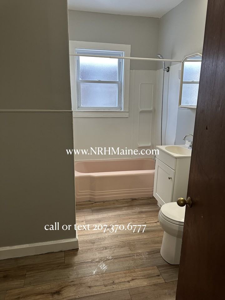 36,38 College st - Photo 5 of 5