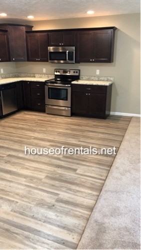 900 Pear Street - Photo 4 of 8