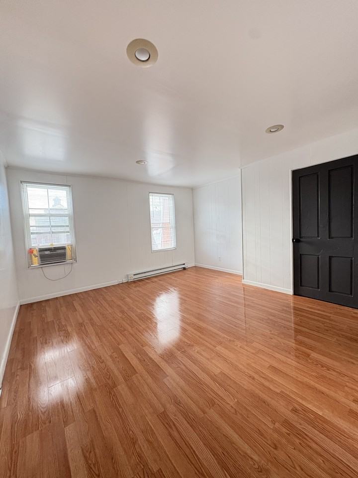 705 North 2nd Street - Photo 2 of 7