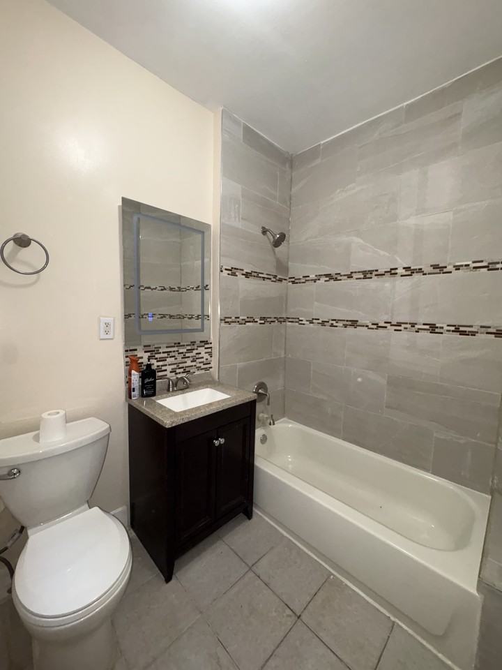 6853 South King Drive - Photo 7 of 11