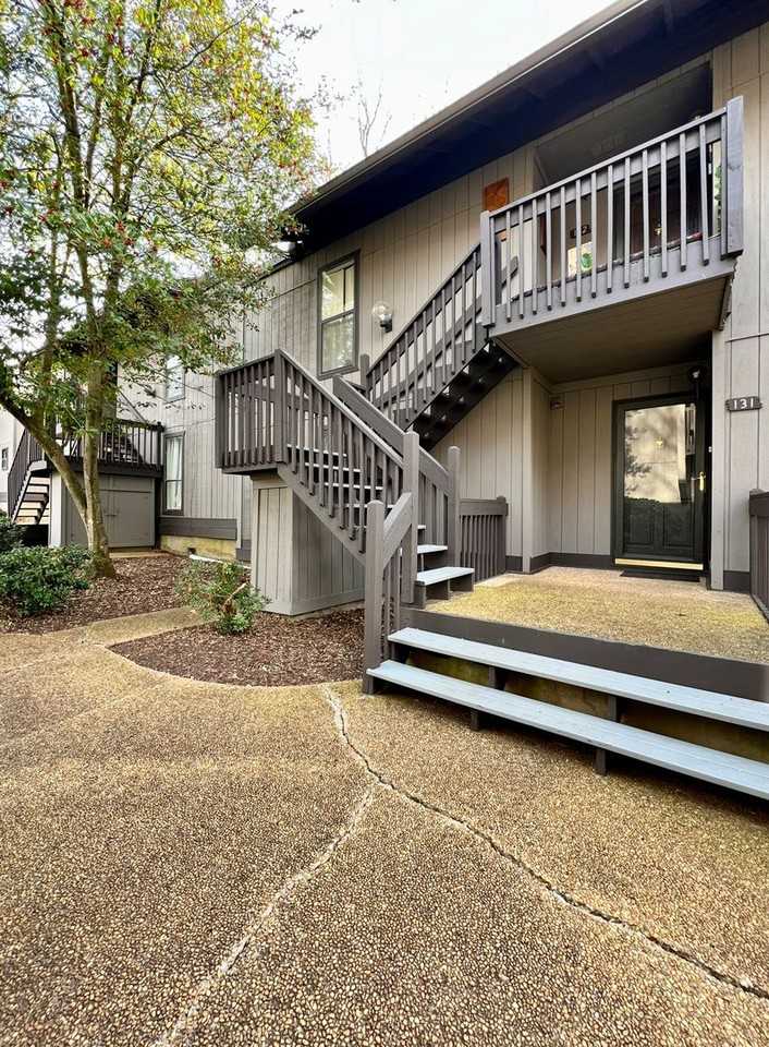 131 Cedar Cove Ln - Photo 2 of 34