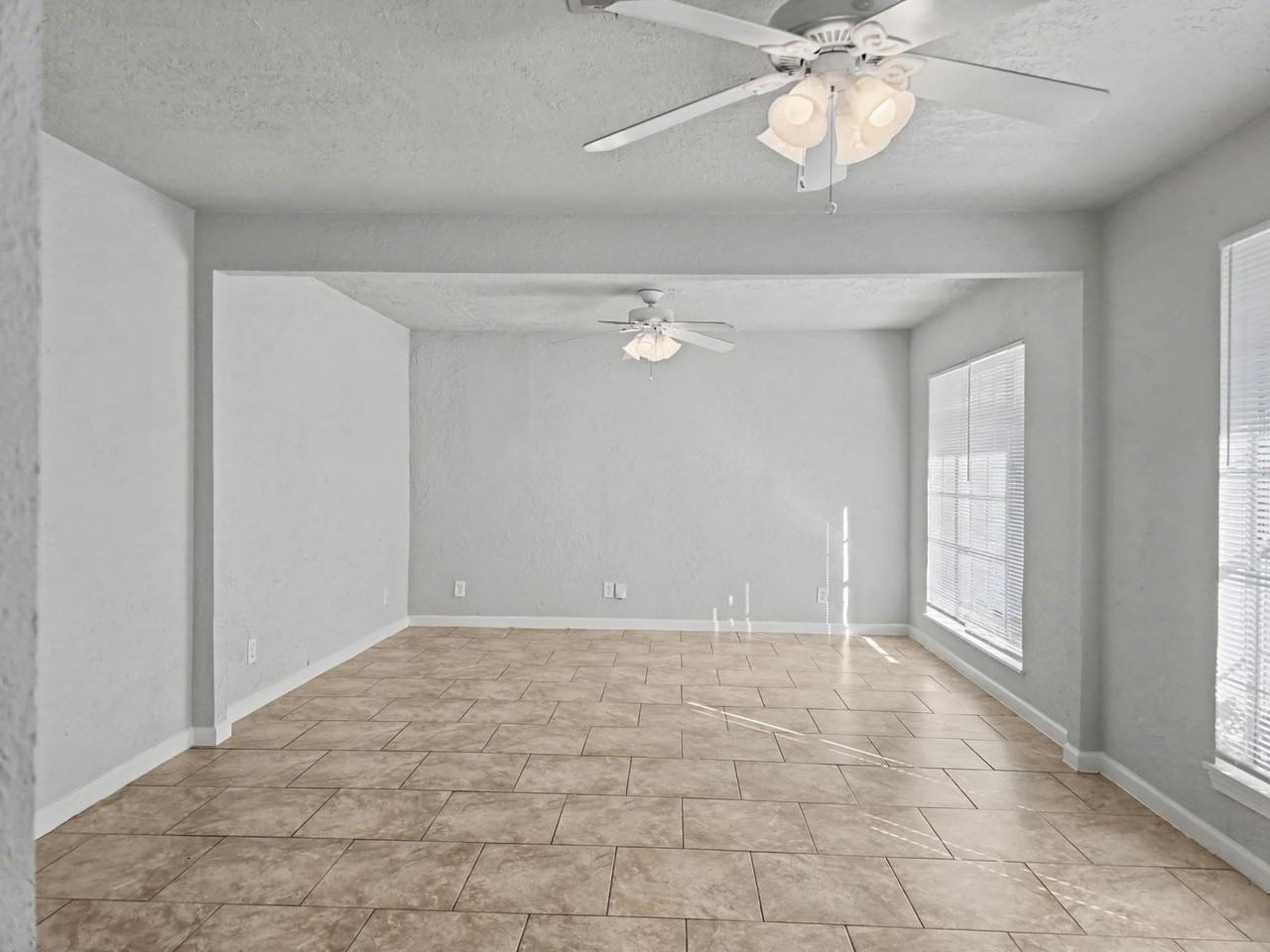 9119 Glenbury Dr - Photo 2 of 20