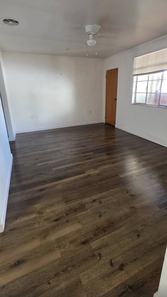 560 East Main Street - Photo 3 of 5