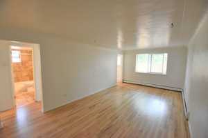 featured image of 911 Portland Pl