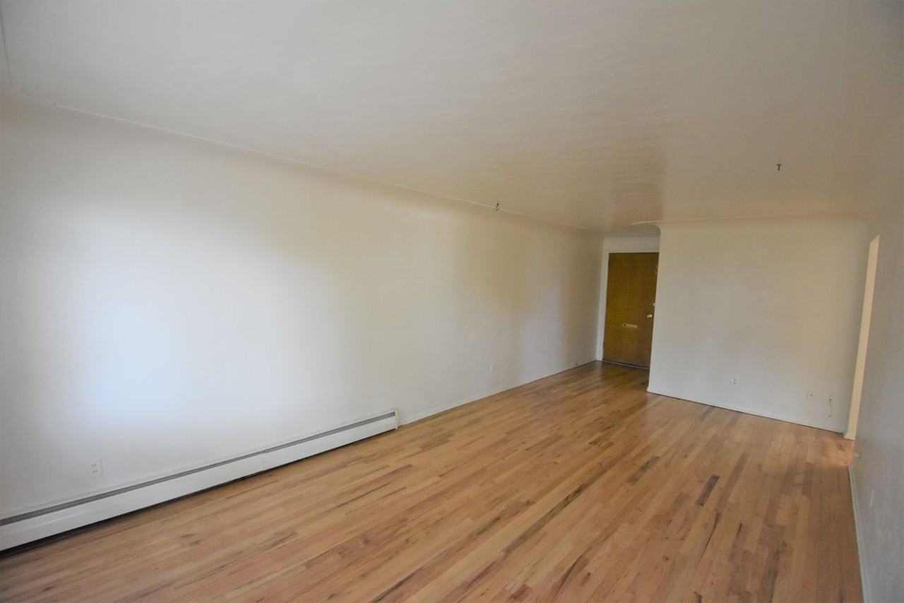 911-933 Portland Place - Photo 6 of 24