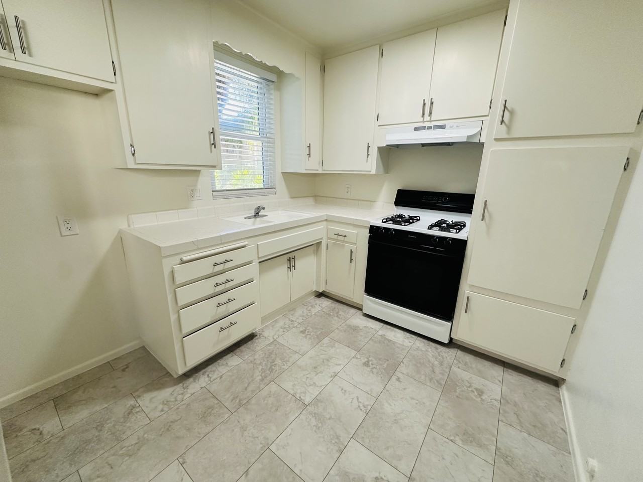 3432 Richland Drive - Photo 6 of 10