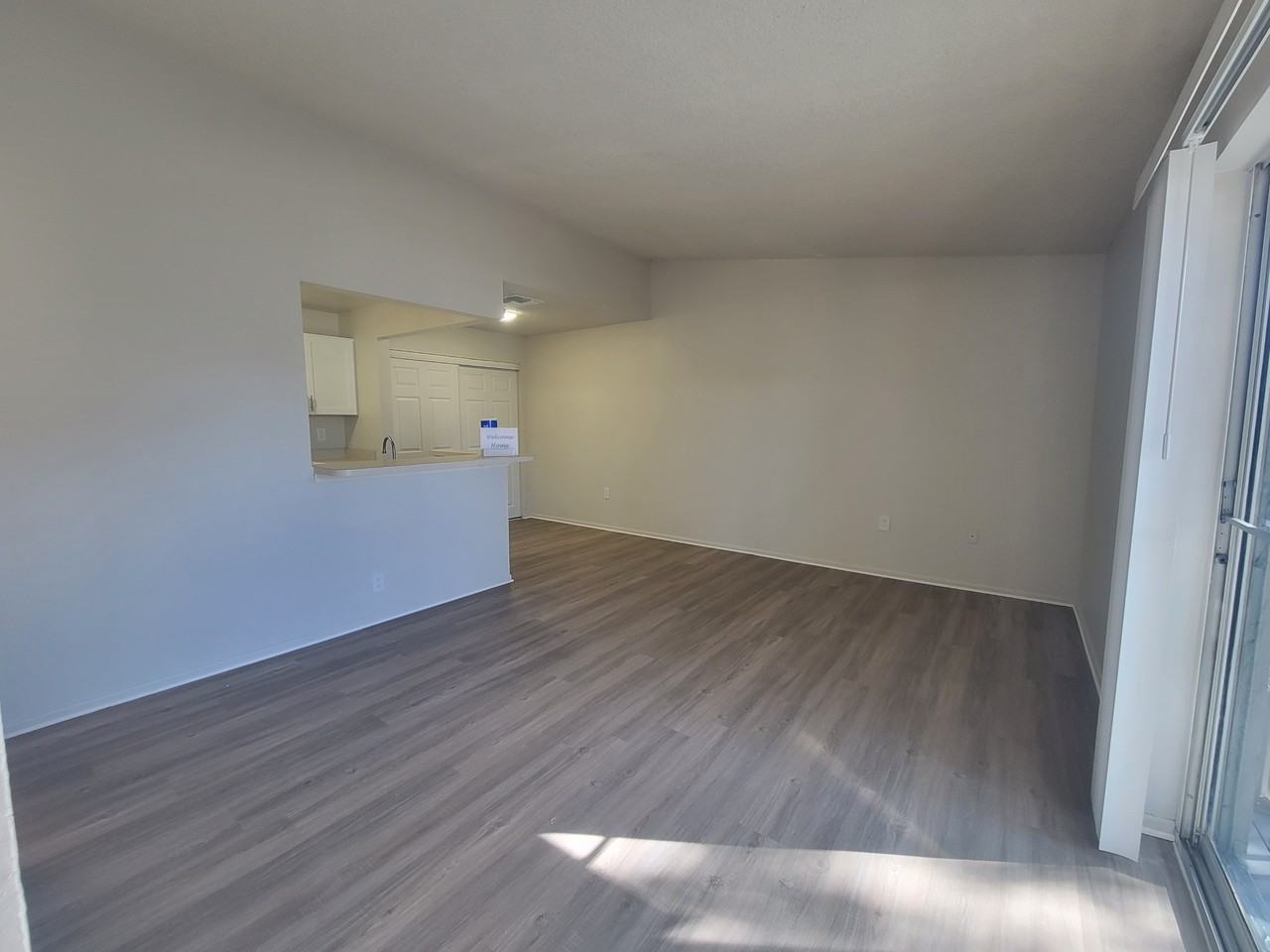 09-103 - Photo 3 of 7