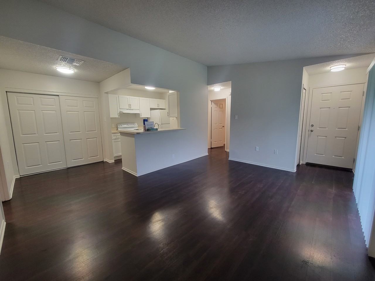 21-104 - Photo 2 of 7