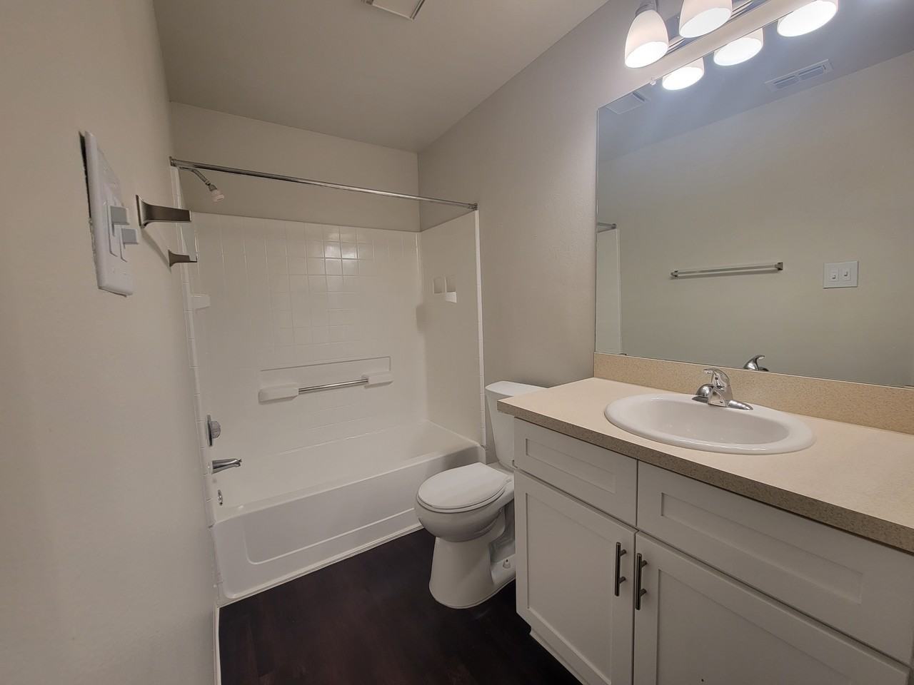 21-104 - Photo 6 of 7