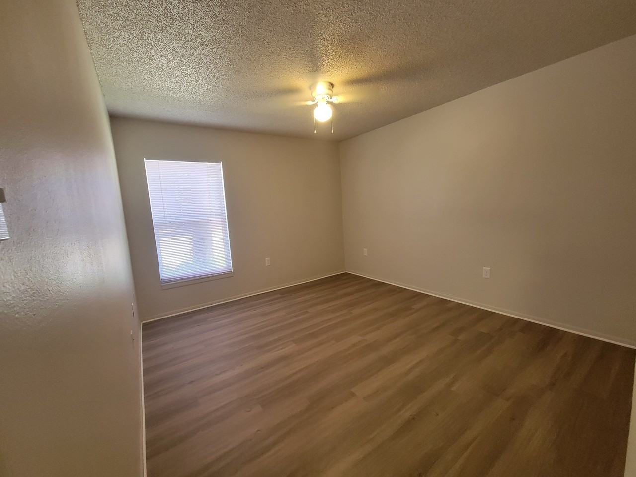 33-201 - Photo 4 of 8