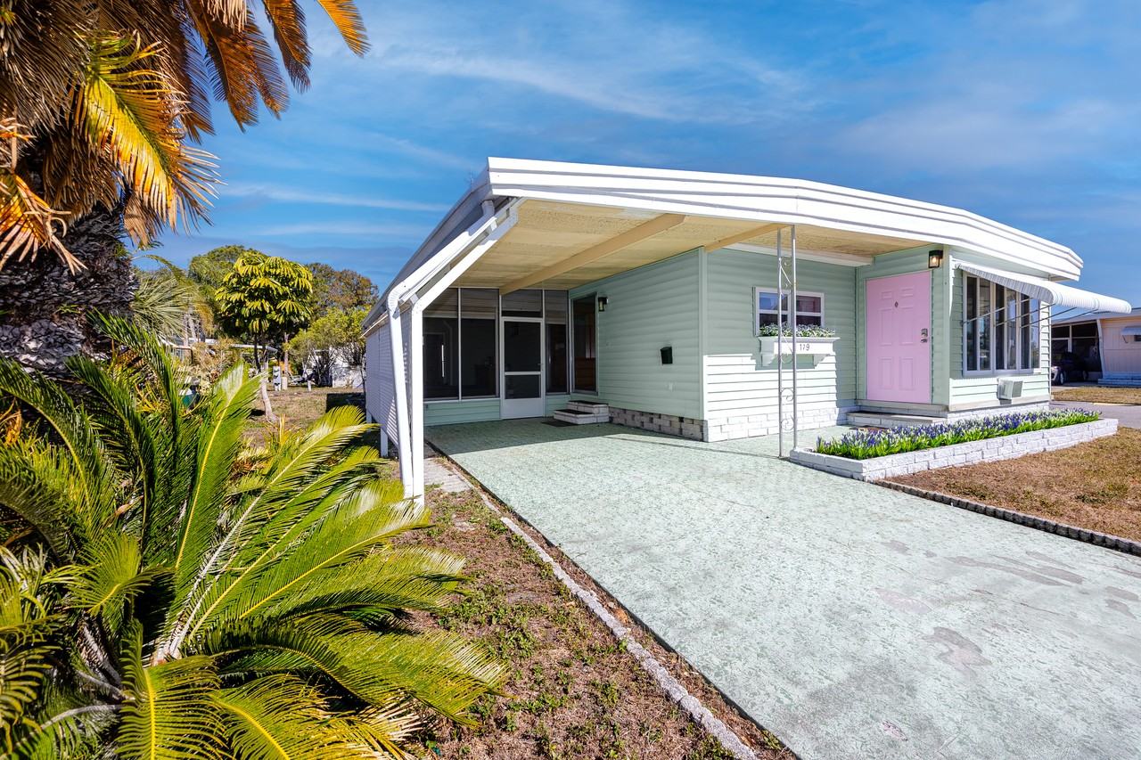 7001 142nd Avenue North #179 - Photo 4 of 38