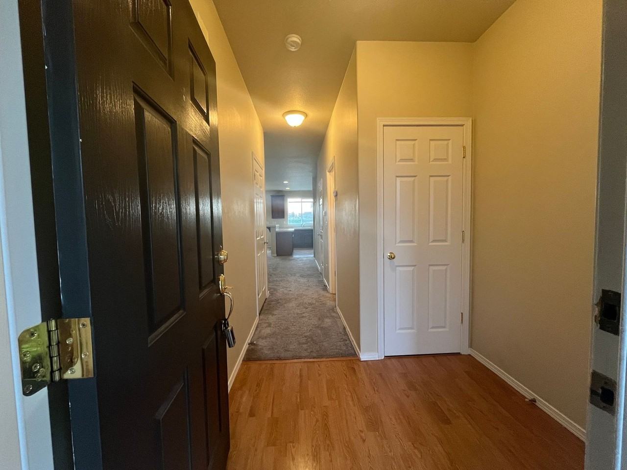 4430 Se Redwood St - Photo 2 of 25