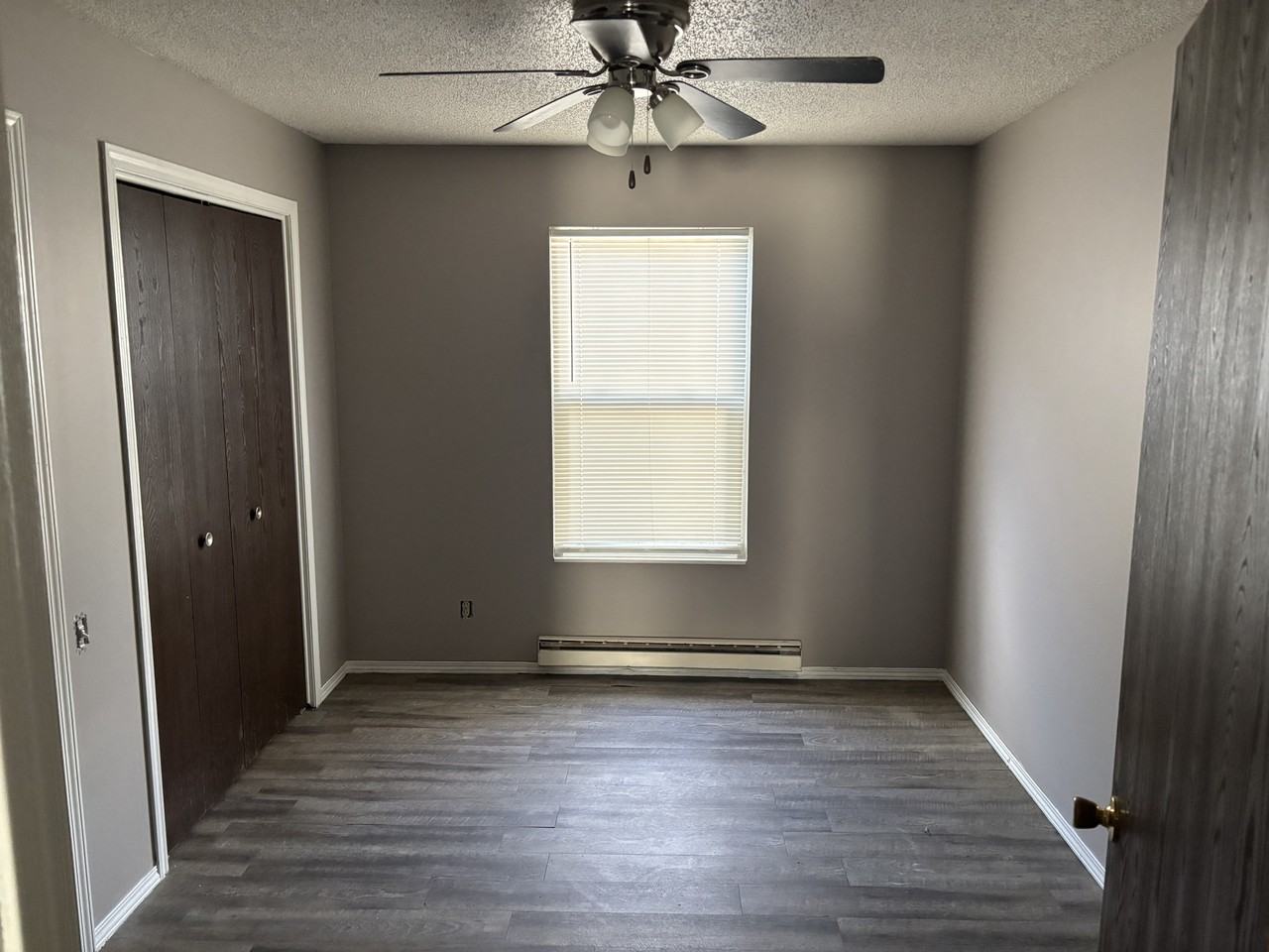 710 South Walnut Street - Photo 3 of 5