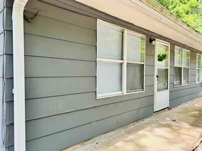 302 North Spring Street - Photo 7 of 14