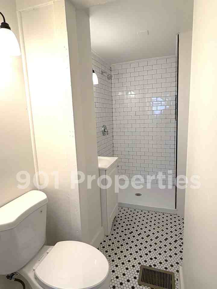 2108 Jefferson Avenue #101 - Photo 4 of 7