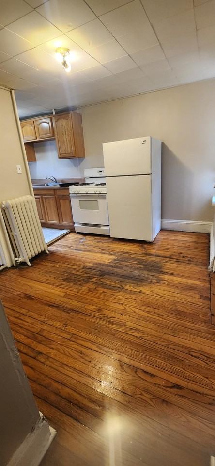 542 Washington - Photo 2 of 24