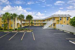 8 SE 19th Ave  Pompano Beach, FL 33060 - Photo 1 of 1