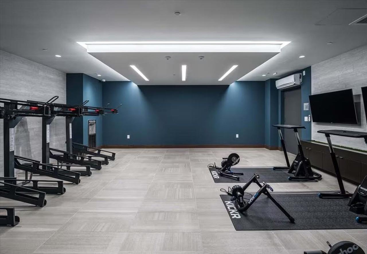 400 Army Navy Drive - Photo 7 of 47